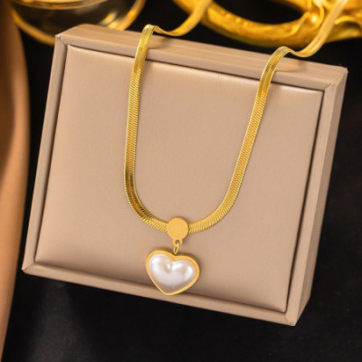 Pearl Heart Pendant 18k Gold Plated Necklace